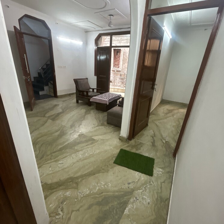  Parking, kotla mubarakpur 2 Bedroom 1000 Sq.Ft. Builder Floor In Kotla Mubarakpur Delhi 8983081