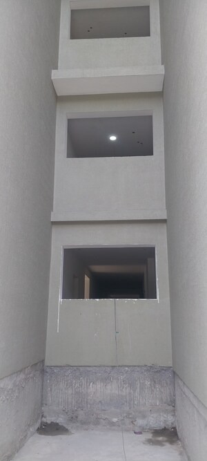 Room in 4 BHK Apartment at Vasavi Lakecity East, Hafeezpet – for Sale