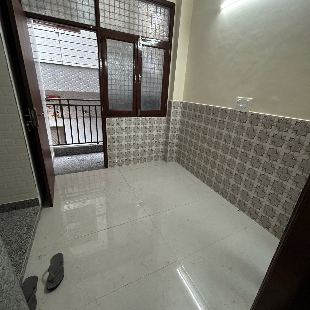 2 BHK + Pooja Room Builder Floor For Rent in Kotla Mubarakpur 