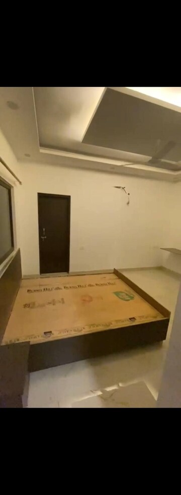 1 RK Builder Floor For Rent in RWA Tomar Colony, Mukundpur