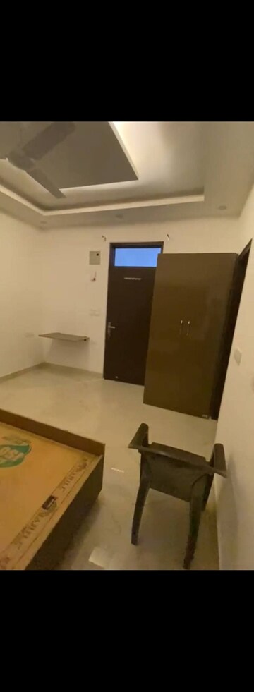 Bedroom in 1 RK Builder Floor at RWA Tomar Colony, Mukundpur – for Rent