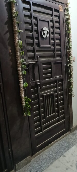 Staircase in 2 BHK Builder Floor at ML 73 Avenue, Sector 73 – for Sale