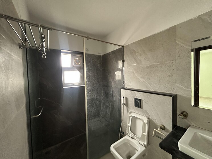 Bathroom, dsr-fortune-prime 4 Bedroom 3800 Sq.Ft. Apartment In Madhapur Hyderabad 8983167