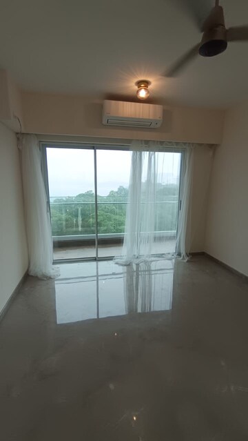 Room in 3 BHK Apartment at LnT Elixir Reserve, Powai – for Rent
