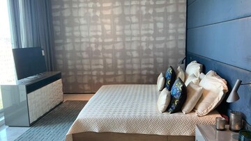 Bathroom in 4 BHK Apartment at Kalpataru One, Lower Parel – for Sale