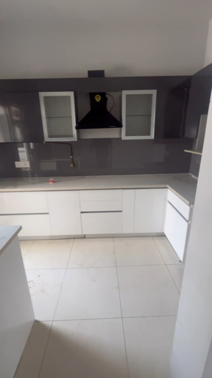 Kitchen, central-park-flower-valley-aqua-front-towers 3 Bedroom 1789 Sq.Ft. Apartment In Sohna Sector 33 Gurgaon 8983283