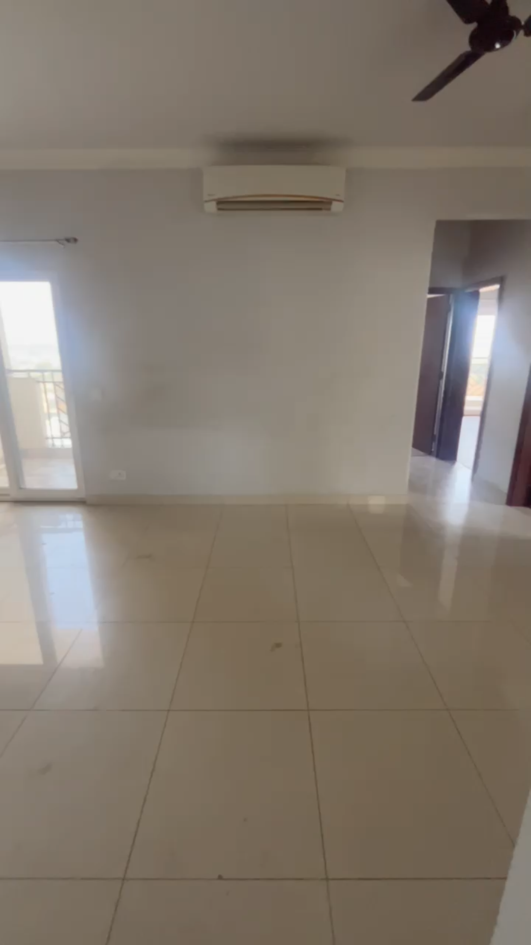 3 BHK Apartment For Rent in Central Park Flower Valley Aqua Front Towers