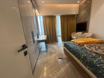 Living Room in 4 BHK Apartment at Indiabulls Blu, Worli – for Sale