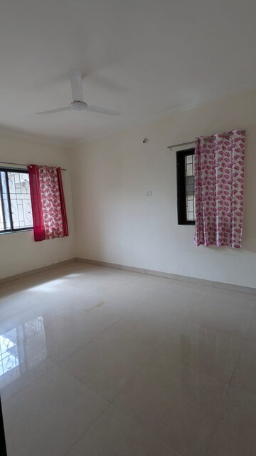 Room in 3 BHK Apartment at Kumar Palmgrove, Kondhwa – for Rent