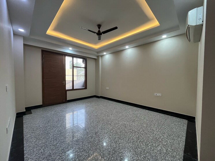 Room, sector 43 3 Bedroom 1845 Sq.Ft. Builder Floor In Sector 43 Gurgaon 8983344