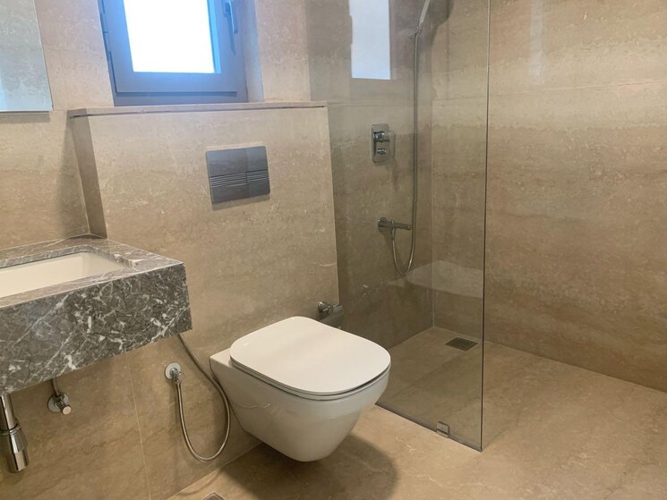Bathroom, piramal-mahalaxmi 4 Bedroom 1850 Sq.Ft. Apartment In Mahalaxmi Mumbai 8983327