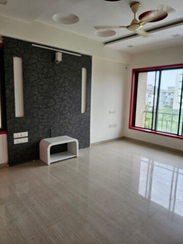 Room in 3.5 BHK Apartment at Chandkheda – for Sale