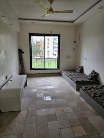 Room in 3.5 BHK Apartment at Chandkheda – for Sale