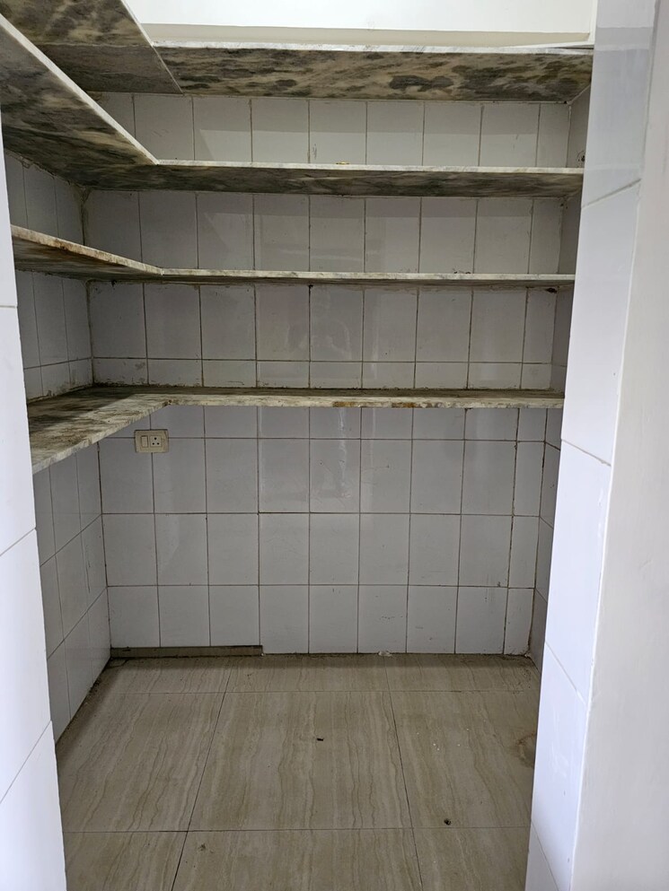 undefined, chandkheda 3.5 Bedroom 325 Sq.Yd. Apartment In Chandkheda Ahmedabad 8983372