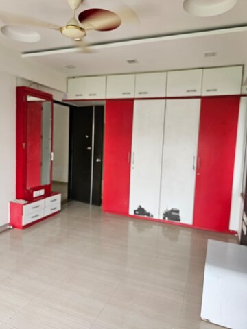 Room in 3.5 BHK Apartment at Chandkheda – for Sale