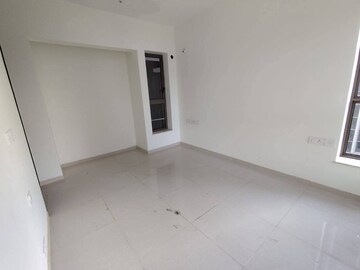 Bedroom in 2 BHK Apartment at Kalpataru Paramount, Kapur Bawdi – for Rent