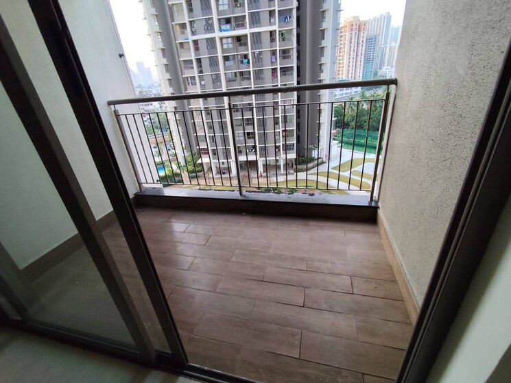 Balcony, kalpataru-paramount 2 Bedroom 711 Sq.Ft. Apartment In Kapur Bawdi Thane 8983359