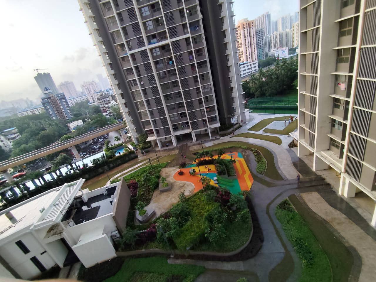 2 BHK Apartment For Rent in Kalpataru Paramount
