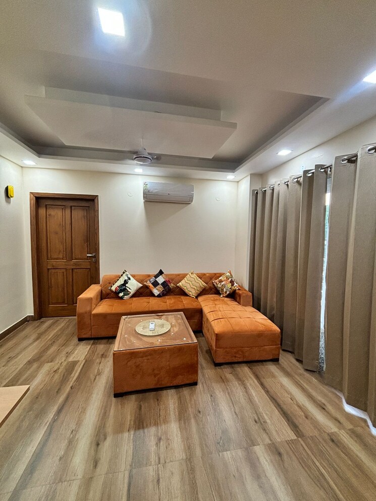 Bedroom, sector 42 1 Bedroom 1240 Sq.Ft. Builder Floor In Sector 42 Gurgaon 8983389