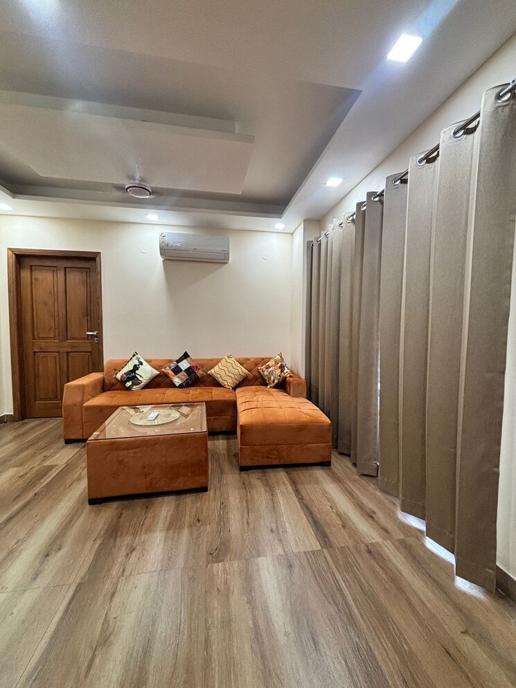 Bedroom, sector 42 1 Bedroom 1240 Sq.Ft. Builder Floor In Sector 42 Gurgaon 8983389