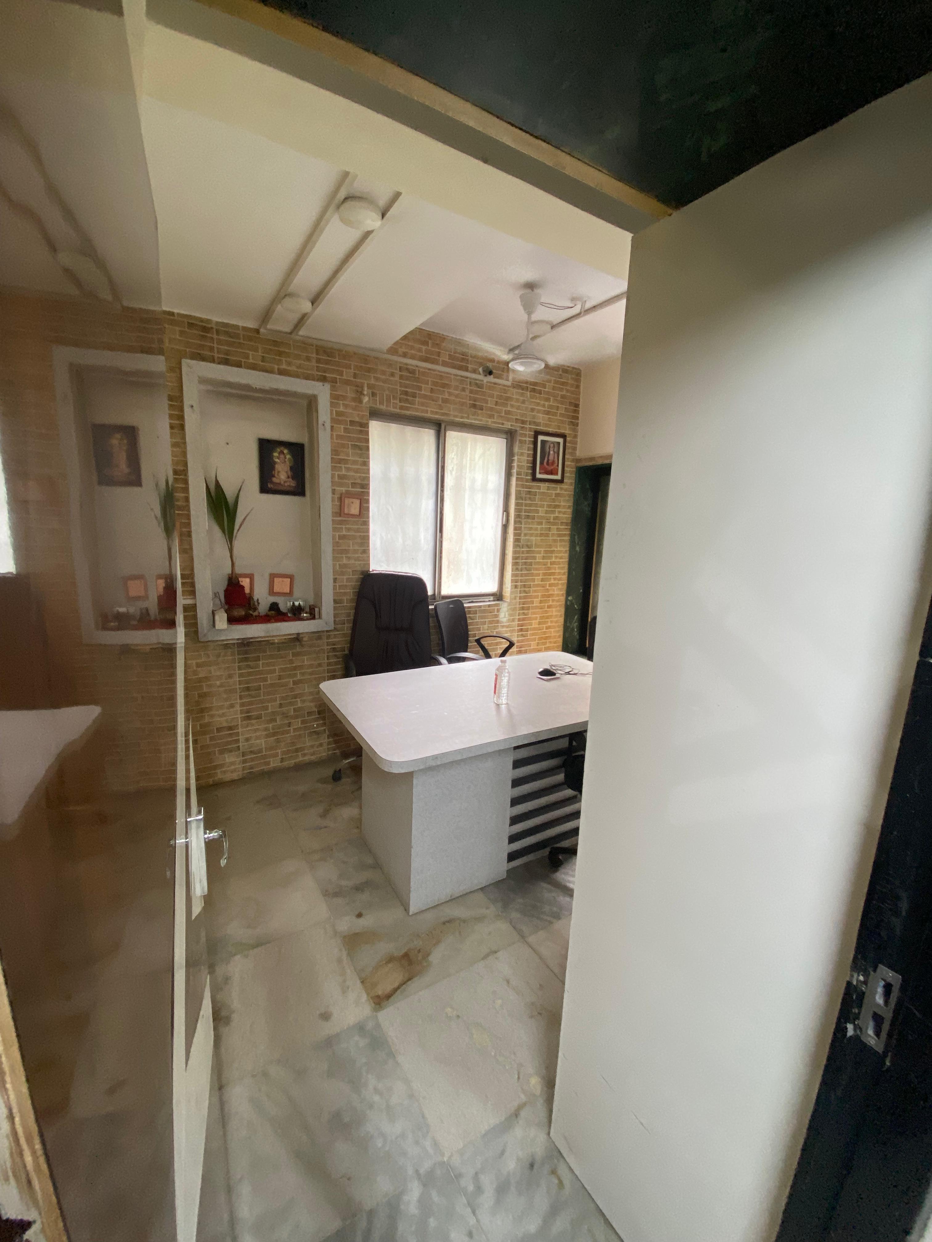Office Space For Rent in Ratnamani Apartment