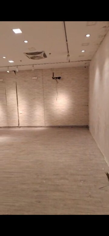 Room in  Showroom at City Centre, Salt Lake City – for Rent