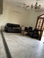 2.5 BHK 500 Sq.Ft. Builder Floor in Laxmi Nagar