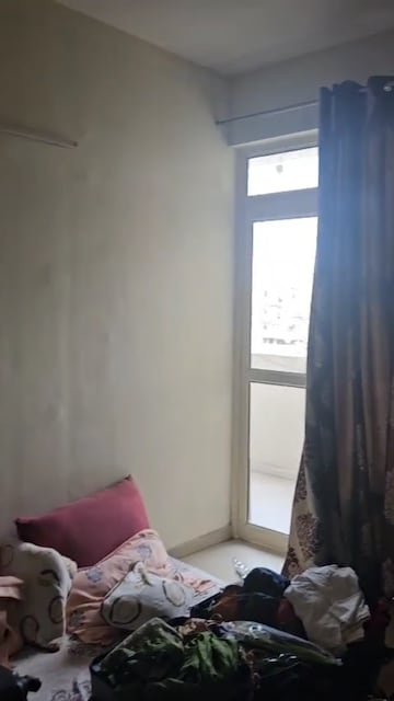 Bathroom in 3 BHK Builder Floor at Signature Global Park 4 and 5, Sohna Sector 36 – for Rent