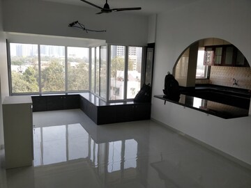 Living Room in 2 BHK Apartment at Dadar East – for Rent