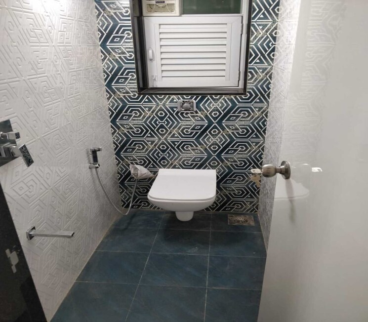 Bathroom, dadar east 2 Bedroom 650 Sq.Ft. Apartment In Dadar East Mumbai 8983416