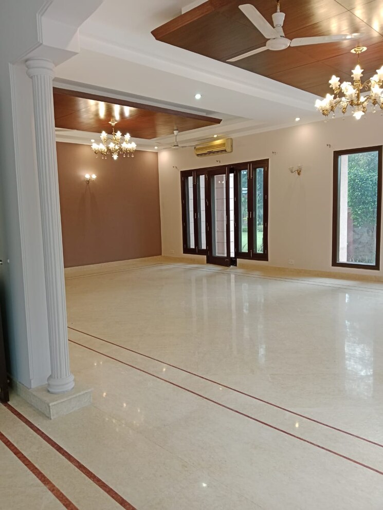 Room, palm-residency-chhatarpur 5 Bedroom 41000 Sq.Ft. Villa In Chattarpur Delhi 8983409