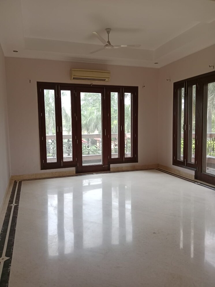Room, palm-residency-chhatarpur 5 Bedroom 41000 Sq.Ft. Villa In Chattarpur Delhi 8983409