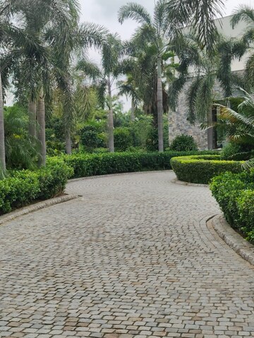 5 BHK Villa – Garden View at Palm Residency Chhatarpur, Chattarpur - for Rent