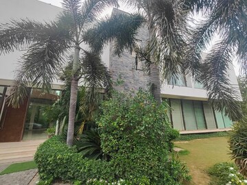 5 BHK Villa – Exterior View View at Palm Residency Chhatarpur, Chattarpur - for Rent