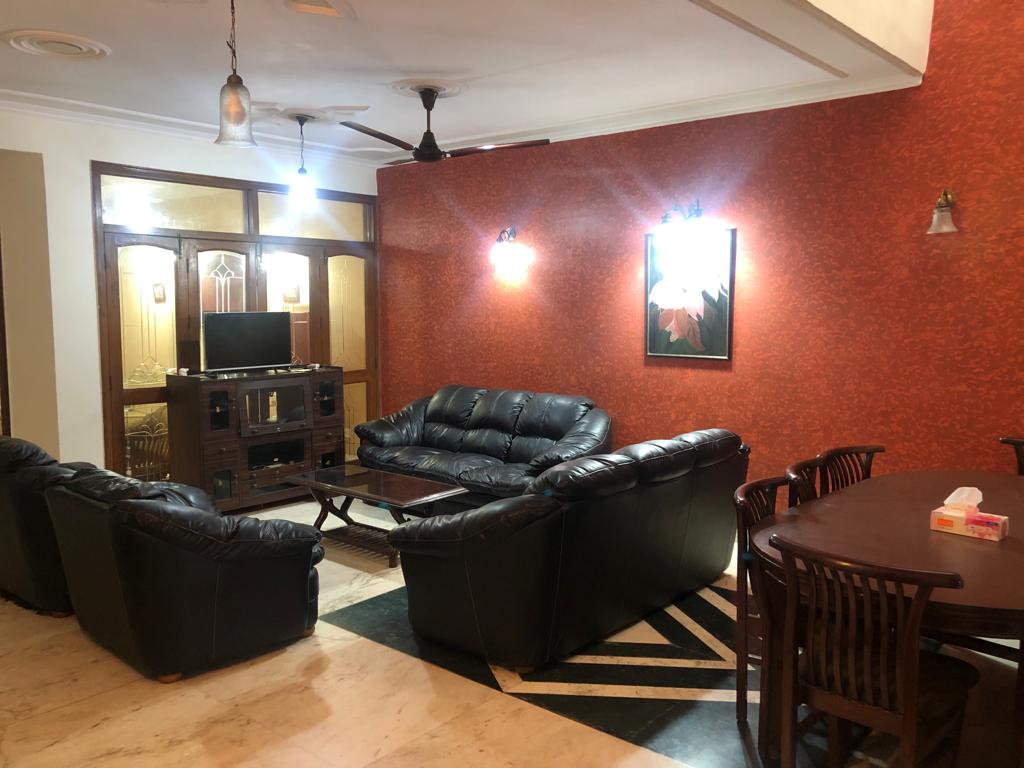 3 BHK Builder Floor For Rent in South City 1