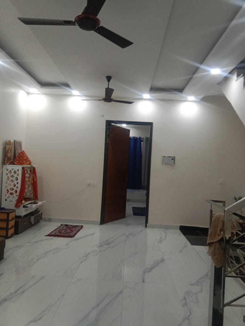 3 BHK + Pooja Room,Servant Room,Study Room,Extra Room Independent House For Sale in Sector 11
