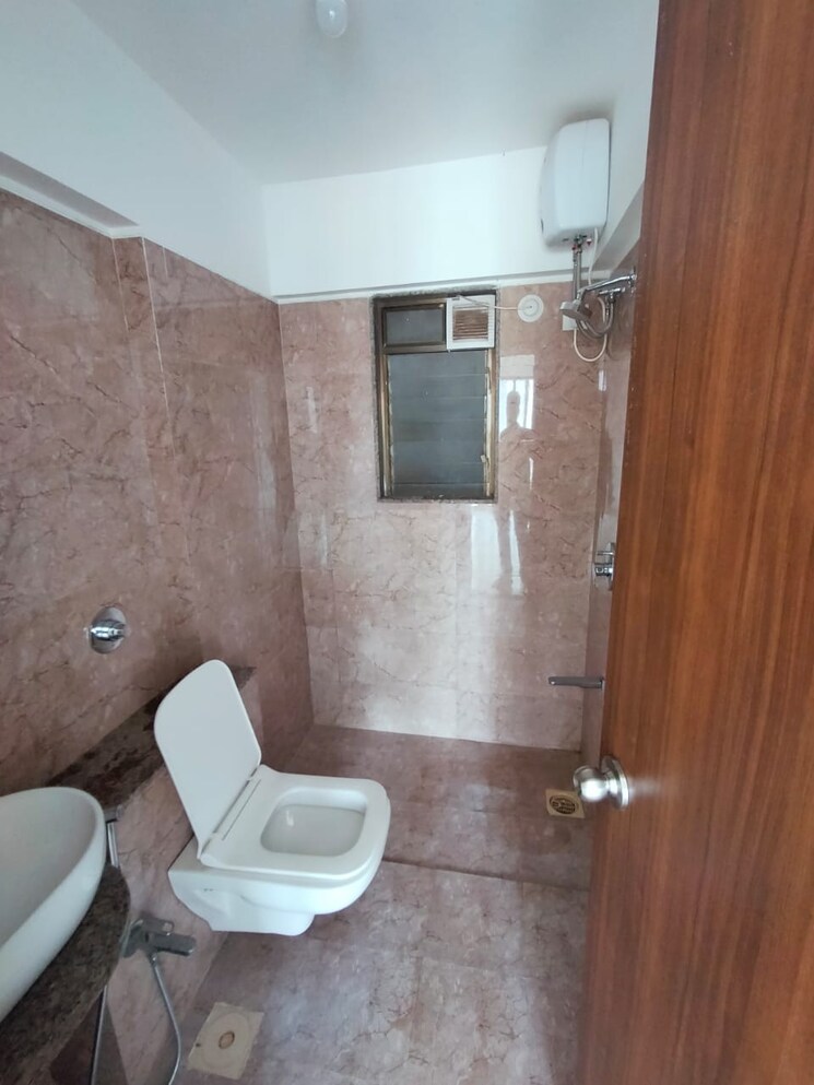 Bathroom, parinee-essence 1 Bedroom 420 Sq.Ft. Apartment In Kandivali West Mumbai 8983433