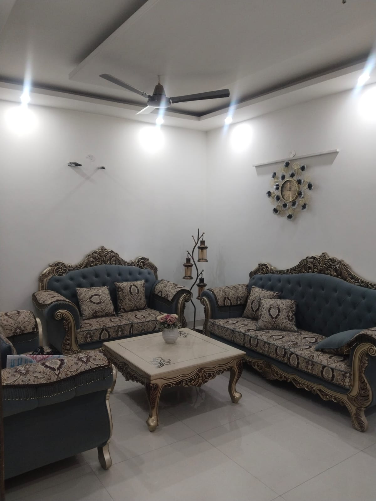 6 BHK + Pooja Room,Servant Room,Study Room,Extra Room Independent House For Sale in Sector 11