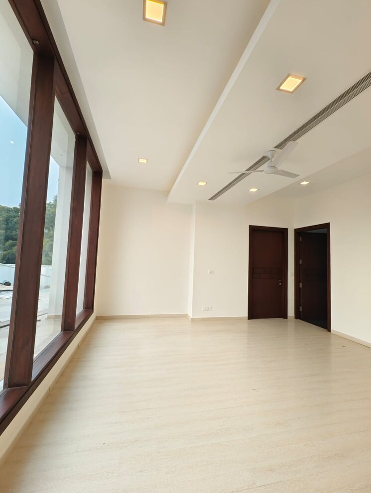 Room, palm-residency-chhatarpur 5 Bedroom 45000 Sq.Ft. Villa In Chattarpur Delhi 8983507