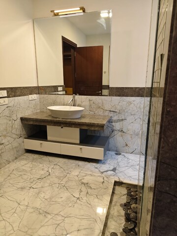 Kitchen in 5 BHK Villa at Palm Residency Chhatarpur, Chattarpur – for Rent