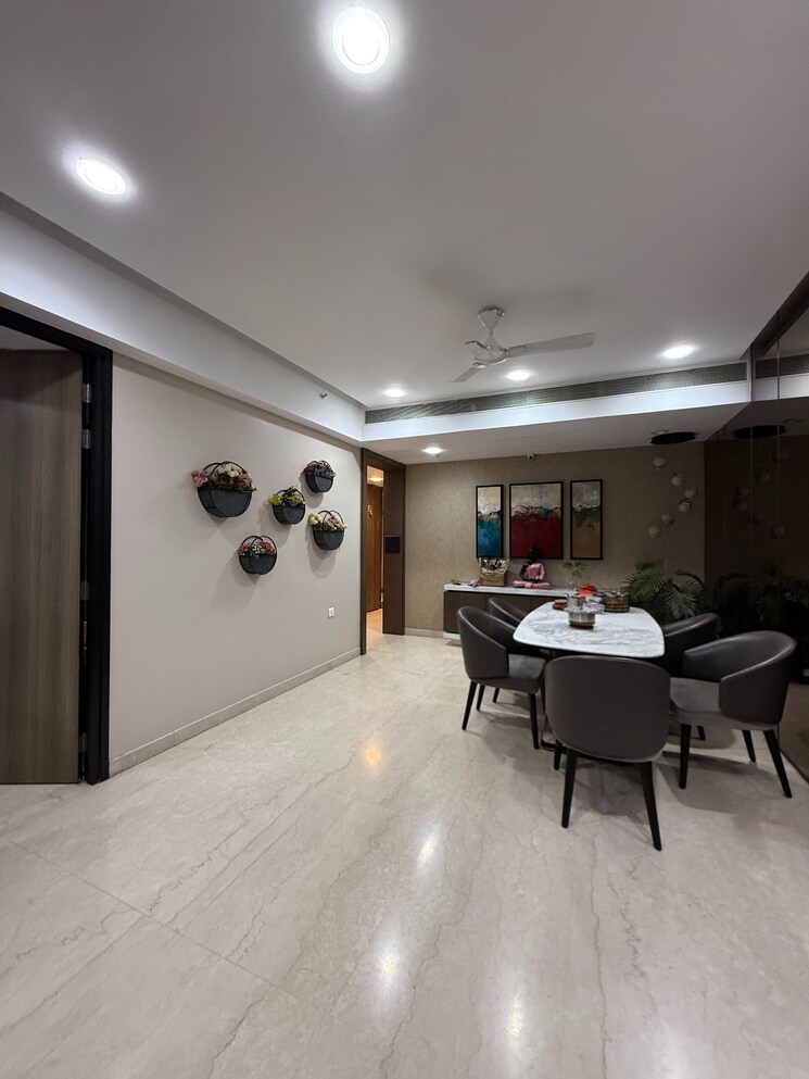 Team Area, lodha-the-park 4 Bedroom 1571 Sq.Ft. Apartment In Worli Mumbai 8983545