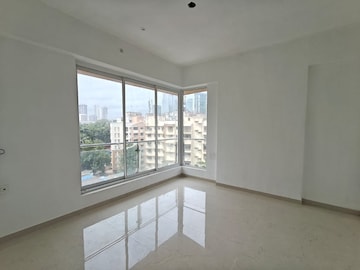 Room in 2 BHK Apartment at Goregaon East – for Rent