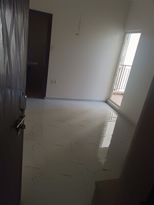 Room in 2 BHK Apartment at Pivotal Paradise, Sector 62 – for Sale