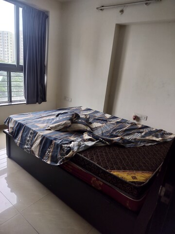 Bedroom in 1.5 BHK Apartment at Amanora Future Towers, Hadapsar – for Rent
