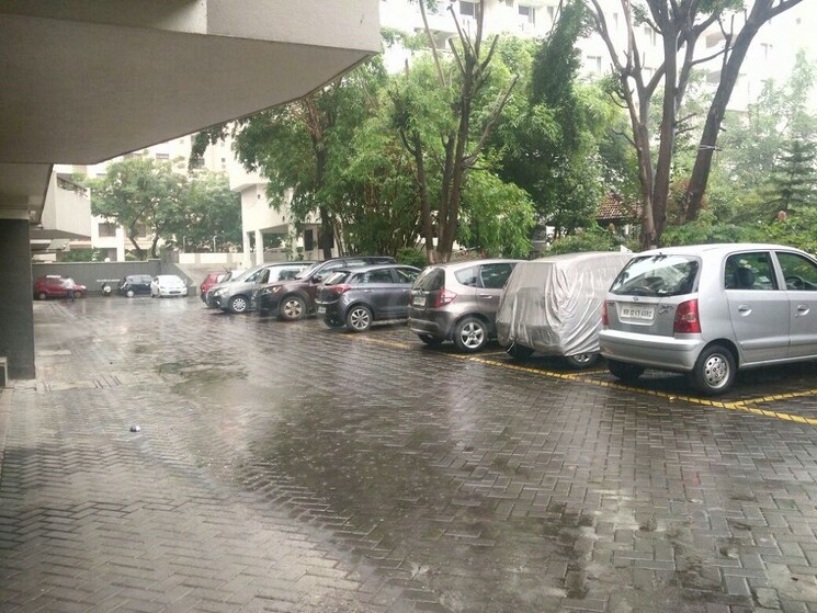  Parking, landmark-garden 3 Bedroom 1600 Sq.Ft. Apartment In Kalyani Nagar Pune 8983622