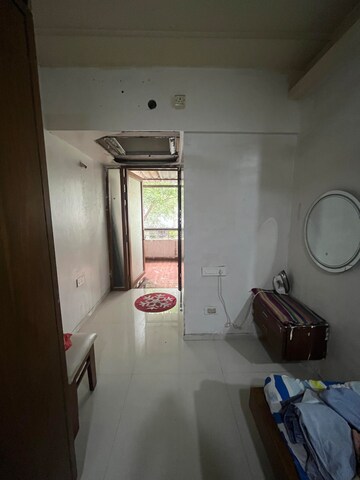 Furnished Amenities in 3 BHK Apartment at Landmark Garden, Kalyani Nagar – for Rent