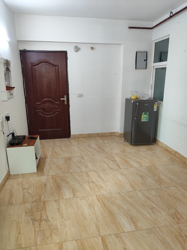 Room, migsun-roof 3 Bedroom 995 Sq.Ft. Apartment In Raj Nagar Extension Ghaziabad 8983649