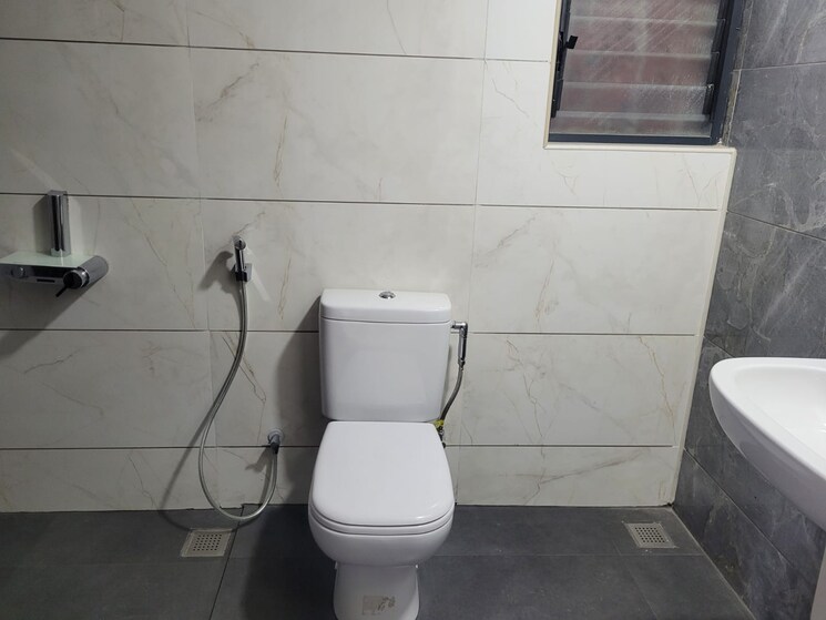 Bathroom, kumar-princetown 2 Bedroom 805 Sq.Ft. Apartment In Undri Pune 8983645