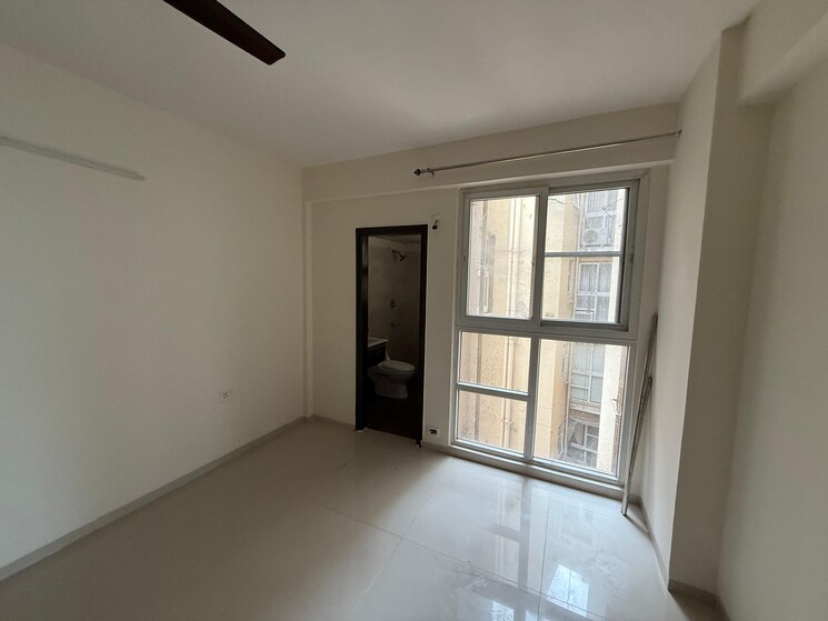 Room, tulip-violet 3 Bedroom 1578 Sq.Ft. Apartment In Sector 69 Gurgaon 8983255