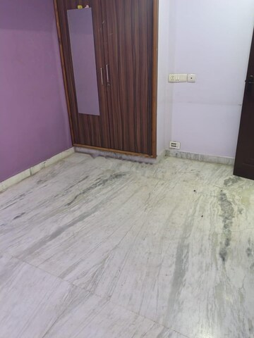 Room in 2 BHK Apartment at SR Arcade Balanagar, Bala Nagar – for Rent